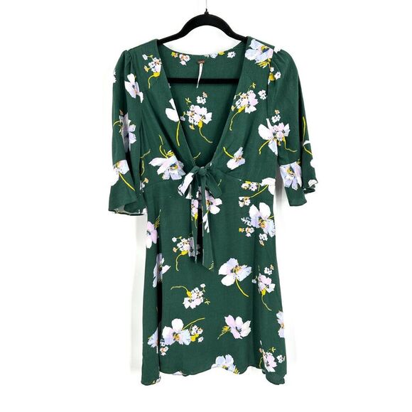 FREE PEOPLE All Yours Green White Floral Print Deep Plunge Mini Dress Size 0 - Picture 2 of 8
